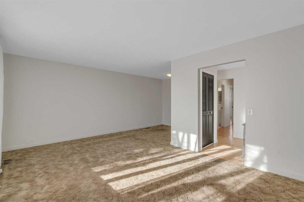 3404 35 Avenue Southeast, Calgary – Residential Semi Detached Listing Photo 9