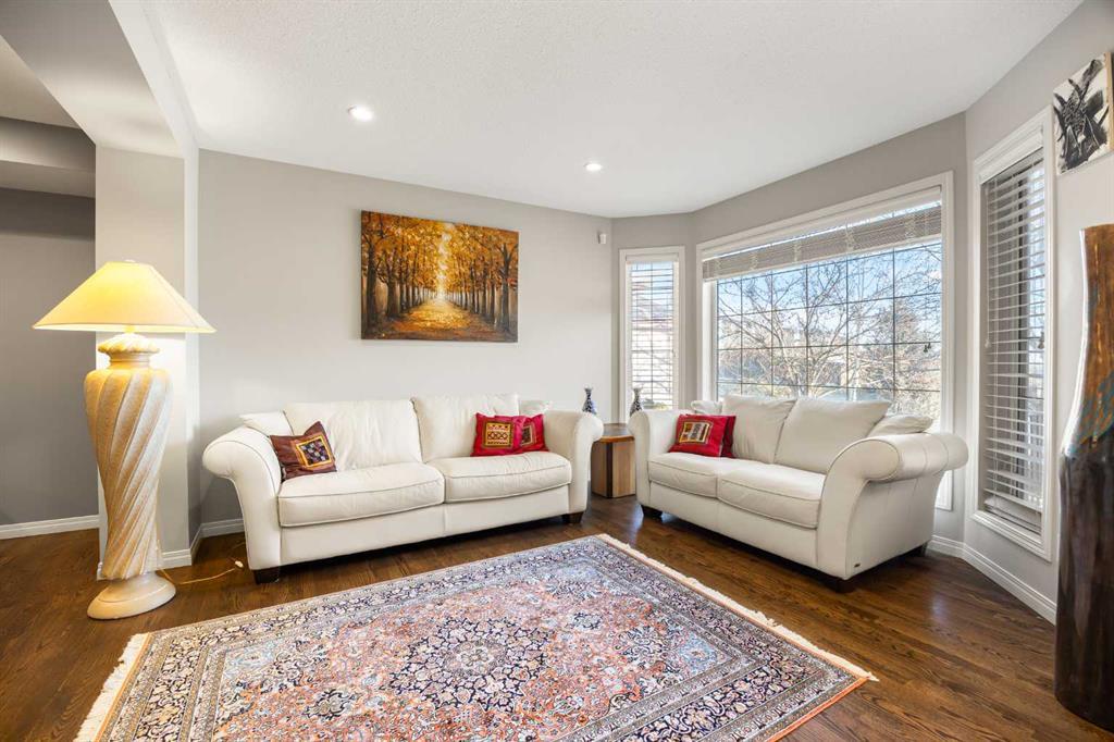 34 Edgeridge Mews Northwest, Calgary – Residential Detached Listing Photo 3