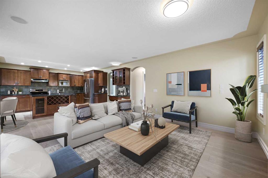 5619 Coach Hill Road Southwest, Calgary – Residential Detached Listing Photo 9