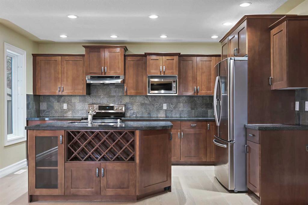 5619 Coach Hill Road Southwest, Calgary – Residential Detached Listing Photo 18