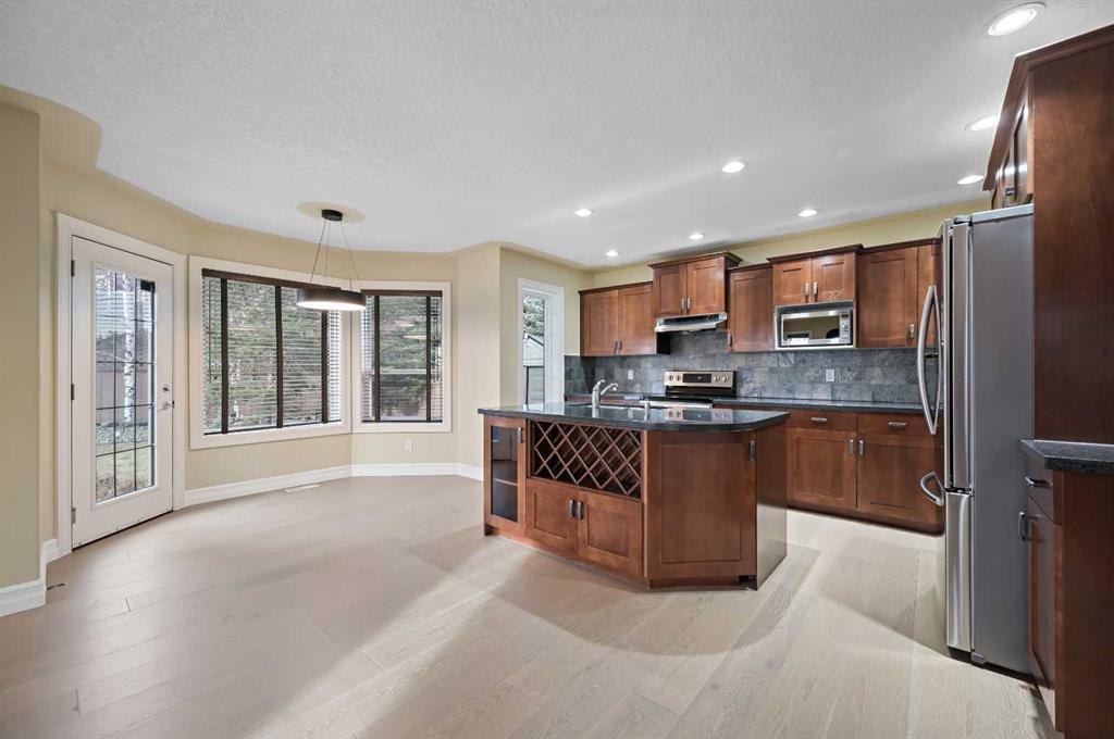 5619 Coach Hill Road Southwest, Calgary – Residential Detached Listing Photo 22