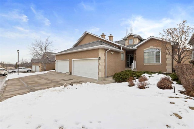 322 Signature Court Sw, Calgary