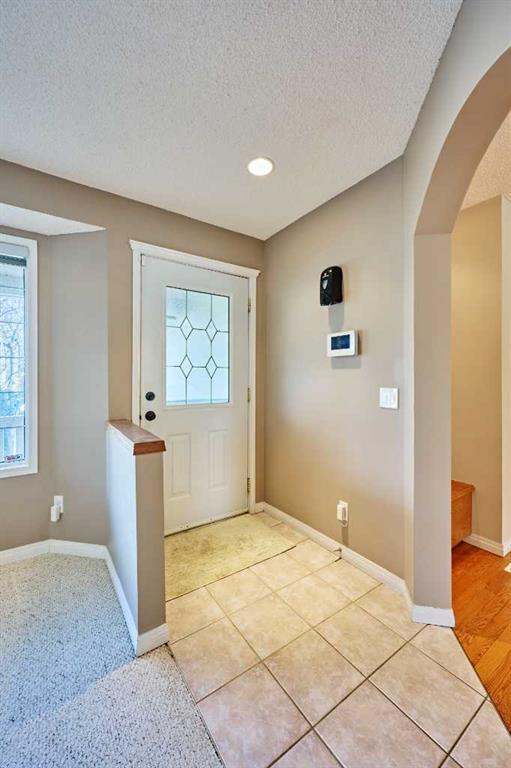 805 Panorama Hills Drive Northwest, Calgary – Residential Detached Listing Photo 3