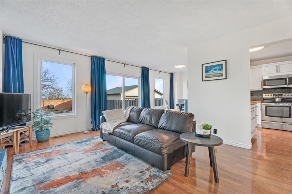 164 Beddington Circle Northeast, Calgary – Residential Detached Listing Photo 6