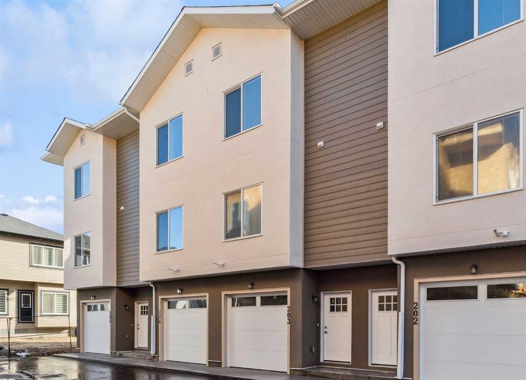 205, 95 Saddlecrest Circle Ne, Calgary