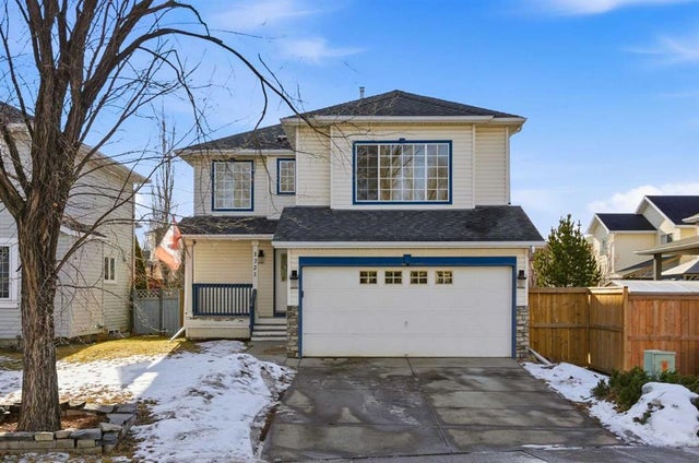 Photo for MLS®# A2283850 - home for sale at 1721 Douglas Glen Grove Southeast, Douglasdale/Glen, Calgary Alberta