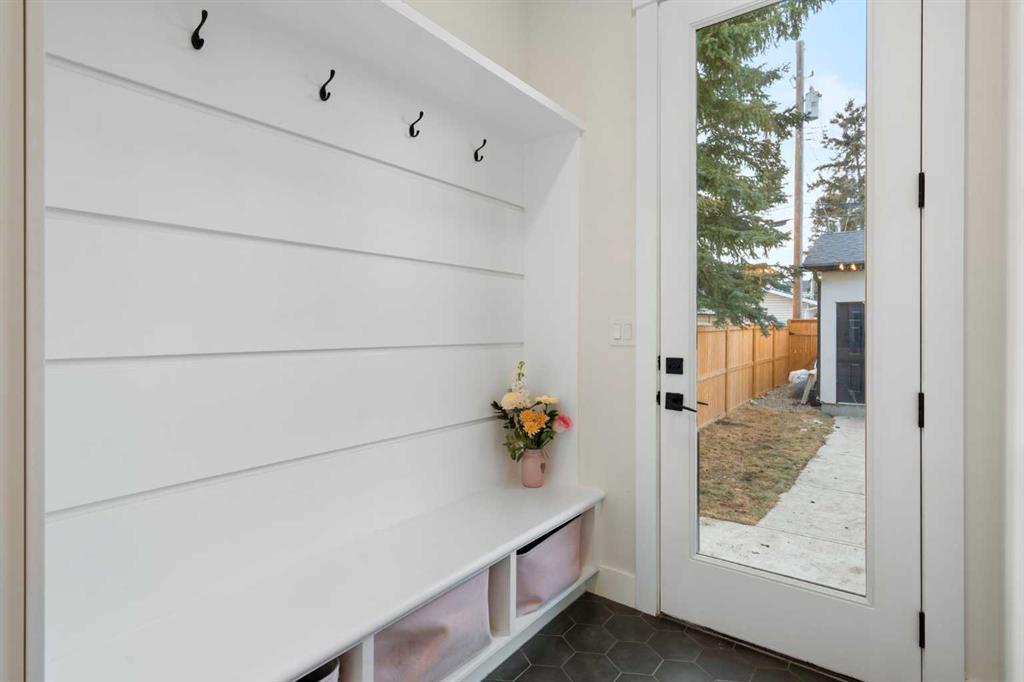 4633 82 Street Northwest, Calgary – Residential Semi Detached Listing Photo 12