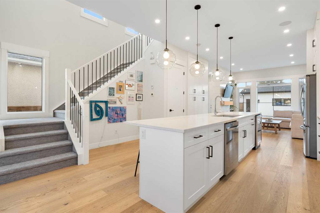 4633 82 Street Northwest, Calgary – Residential Semi Detached Listing Photo 7