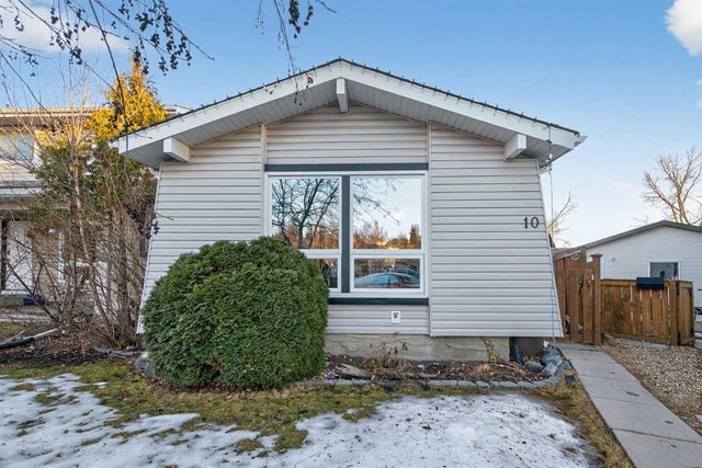 10 Deer Lane Bay Se, Calgary