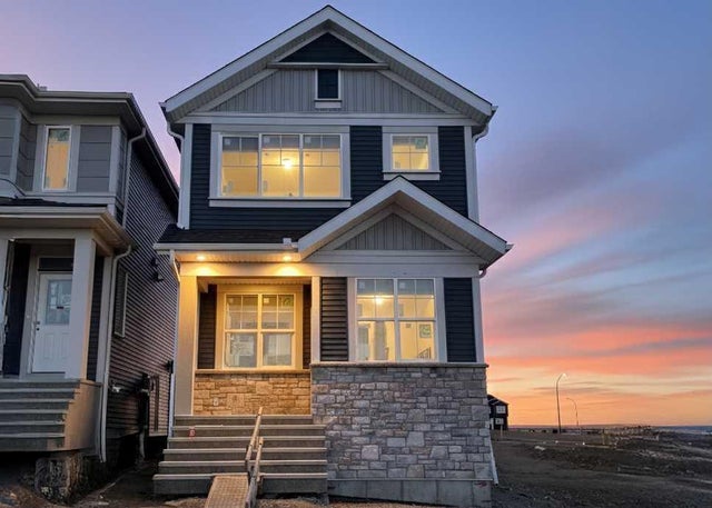 203 Annette Landing, Calgary