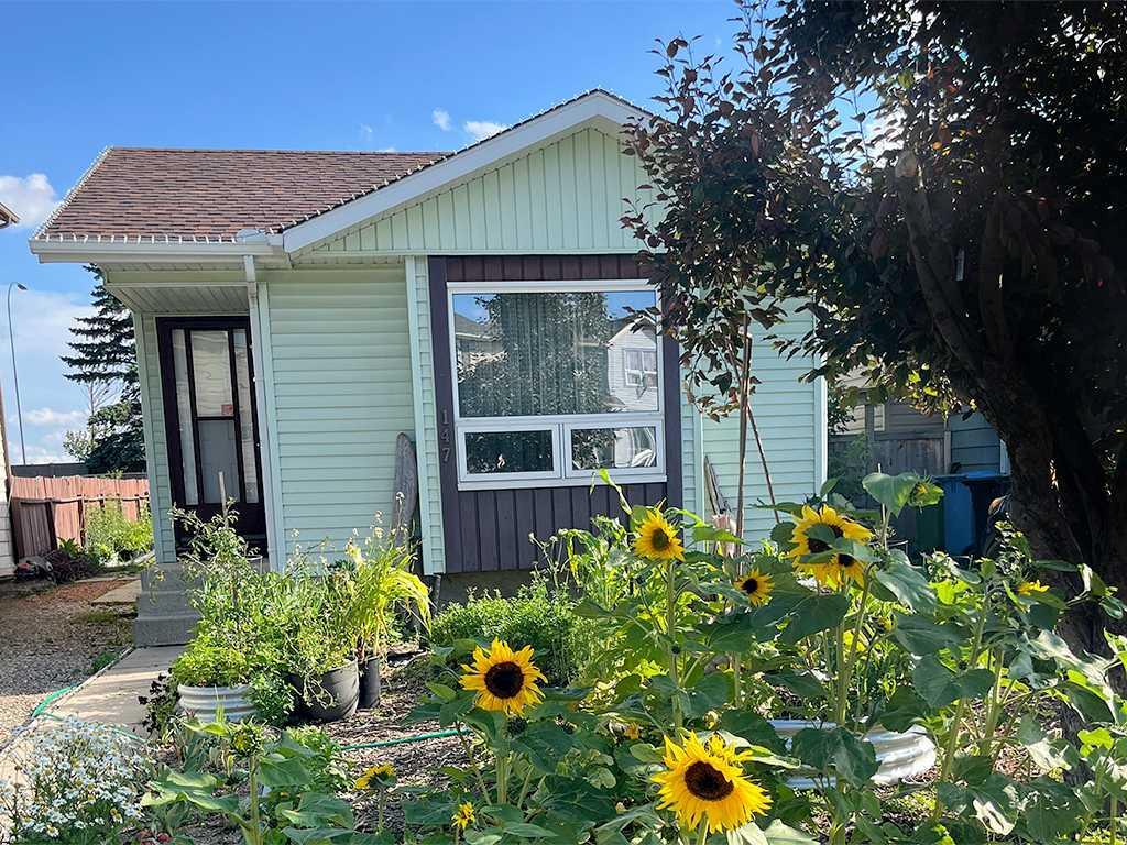 147 Erin Ridge Road Se, Calgary
