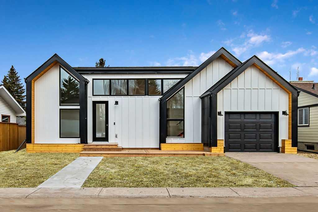 13016 Lake Twintree Road Se, Calgary