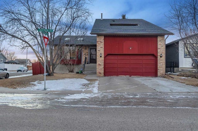 Photo for MLS®# A2284575 - home for sale at 48 Castleglen Court Northeast, Castleridge, Calgary Alberta