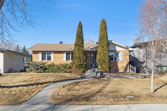34 Rosery Drive Nw, Calgary