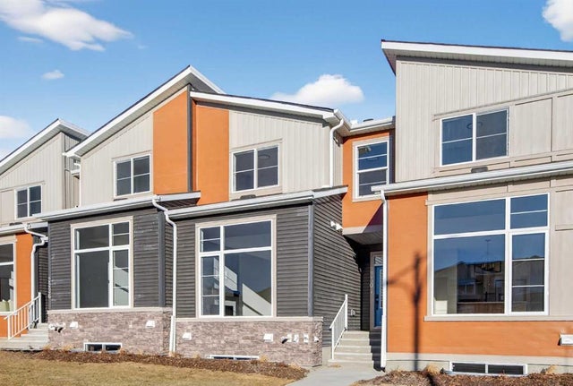 2230 Bayview Drive, Airdrie