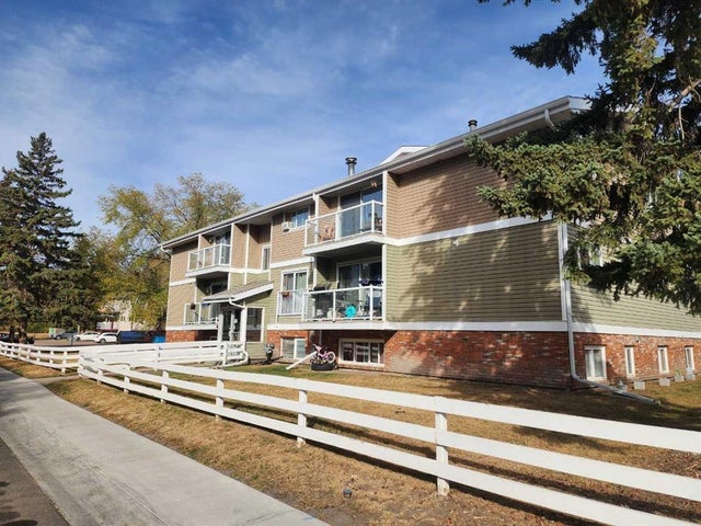 103, 5812 61 Street, Red Deer