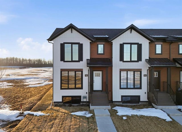 32 Station Drive, Sylvan Lake