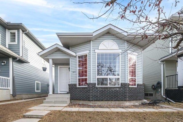 Calgary Real Estate Listing: 324 Harvest Rose Circle Northeast, Harvest Hills