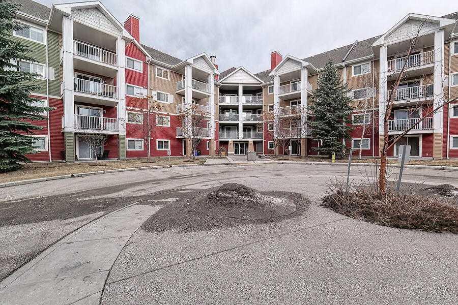 4417, 10 Prestwick Bay Se, Calgary