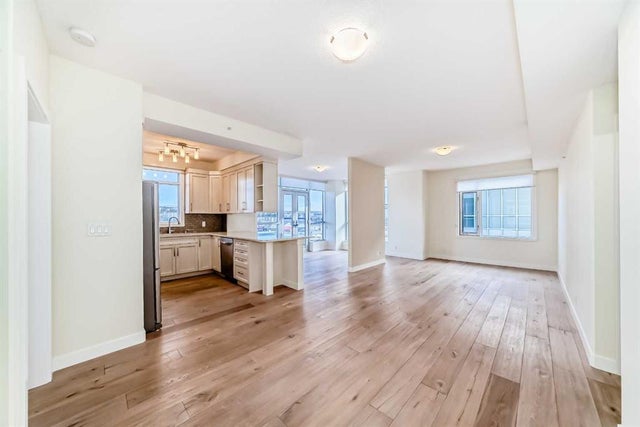 Calgary Real Estate: Residential Property for Sale in Varsity