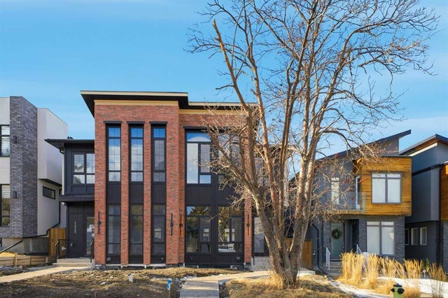 Home for Sale Located at 1427 26a Street Southwest, Calgary, Alberta