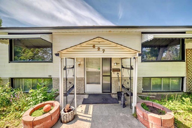 Photo for MLS®# A2286433 - home for sale at 627 Fortalice Crescent Southeast, Forest Heights, Calgary Alberta