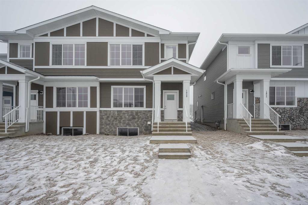 1020 West Lakeview Drive, Chestermere