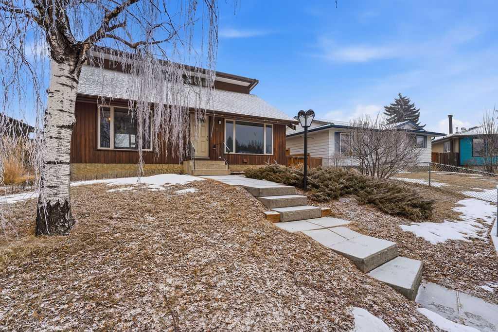 64 Doverview Place Se Calgary Alberta T2B 1Z5 Dover Details