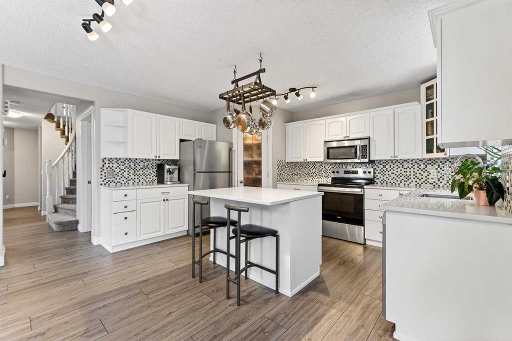 125 Crystalridge Drive, Okotoks
