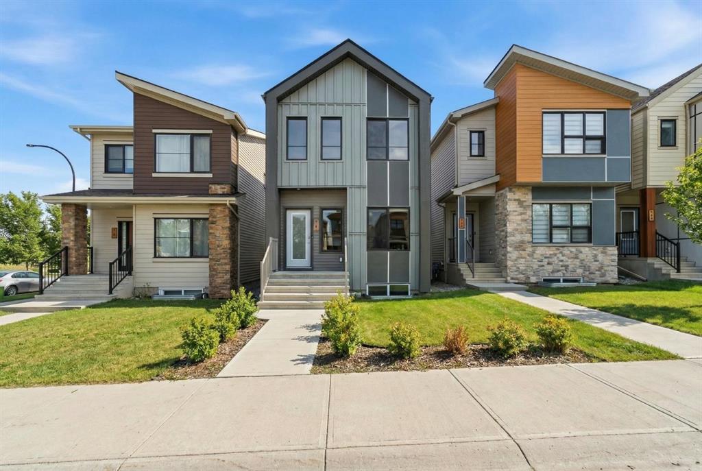 8 Heartwood Lane Se, Calgary
