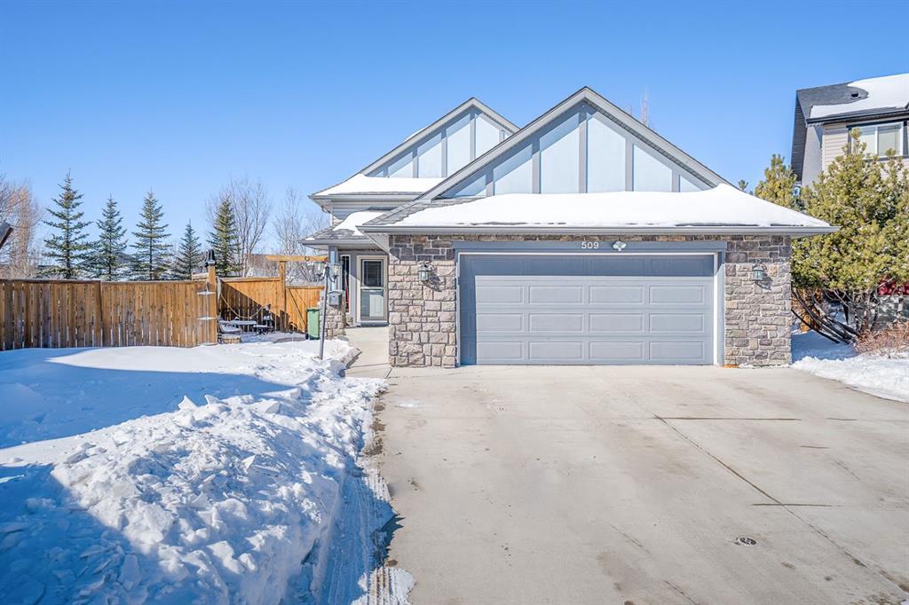 509 Crystal Green Mews, Okotoks
