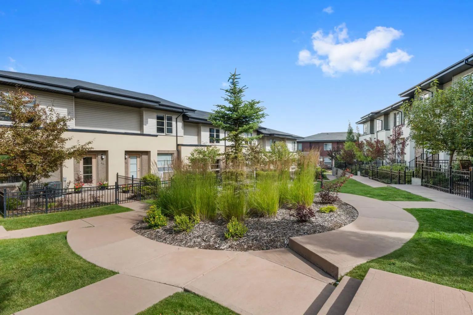 Xx Aspen Hills Common Sw Calgary Alberta T3C 0R7 Aspen Woods Details