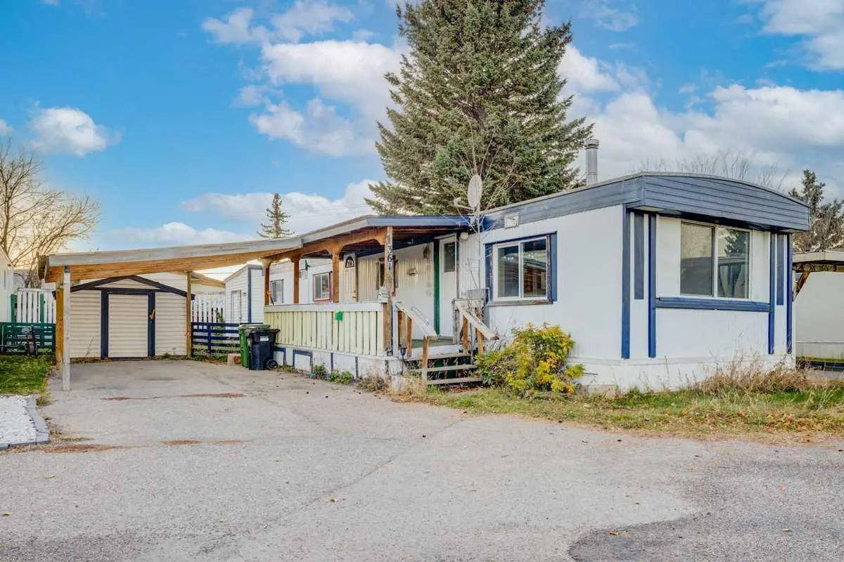 Xxx, Xxxx Xx Street Nw Calgary Alberta T3B 5N9 Greenwood/Greenbriar Details