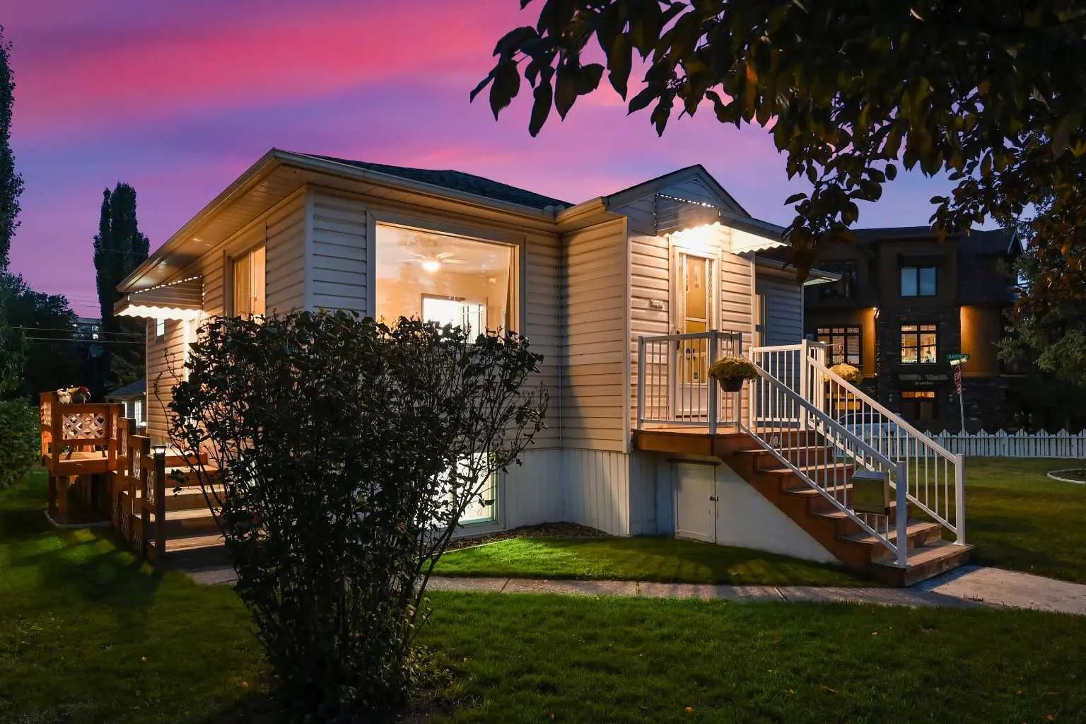 Xxx Xxa Street Nw Calgary Alberta T2N 1Y1 Hillhurst Details