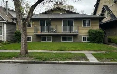 A Xxx Xx Avenue Ne Calgary Alberta T2A 1A6 Renfrew Details