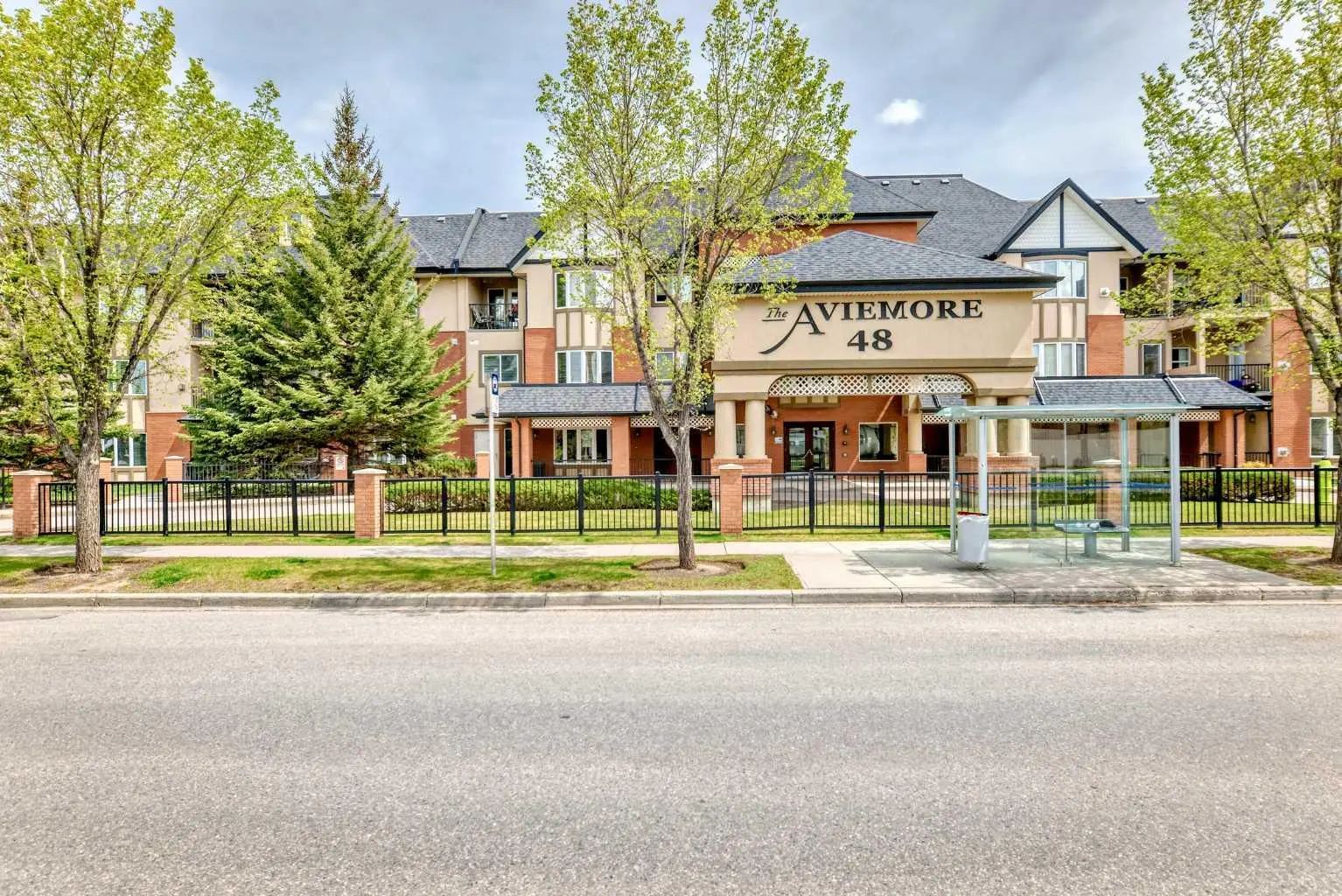 Xxxx Xx Inverness Gate Se Calgary Alberta T2Z 4N1 McKenzie Towne Details