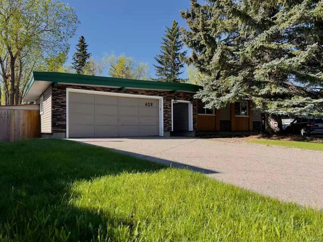 Xxx Dalmeny Hill Nw Calgary Alberta T3A 1T6 Dalhousie Details