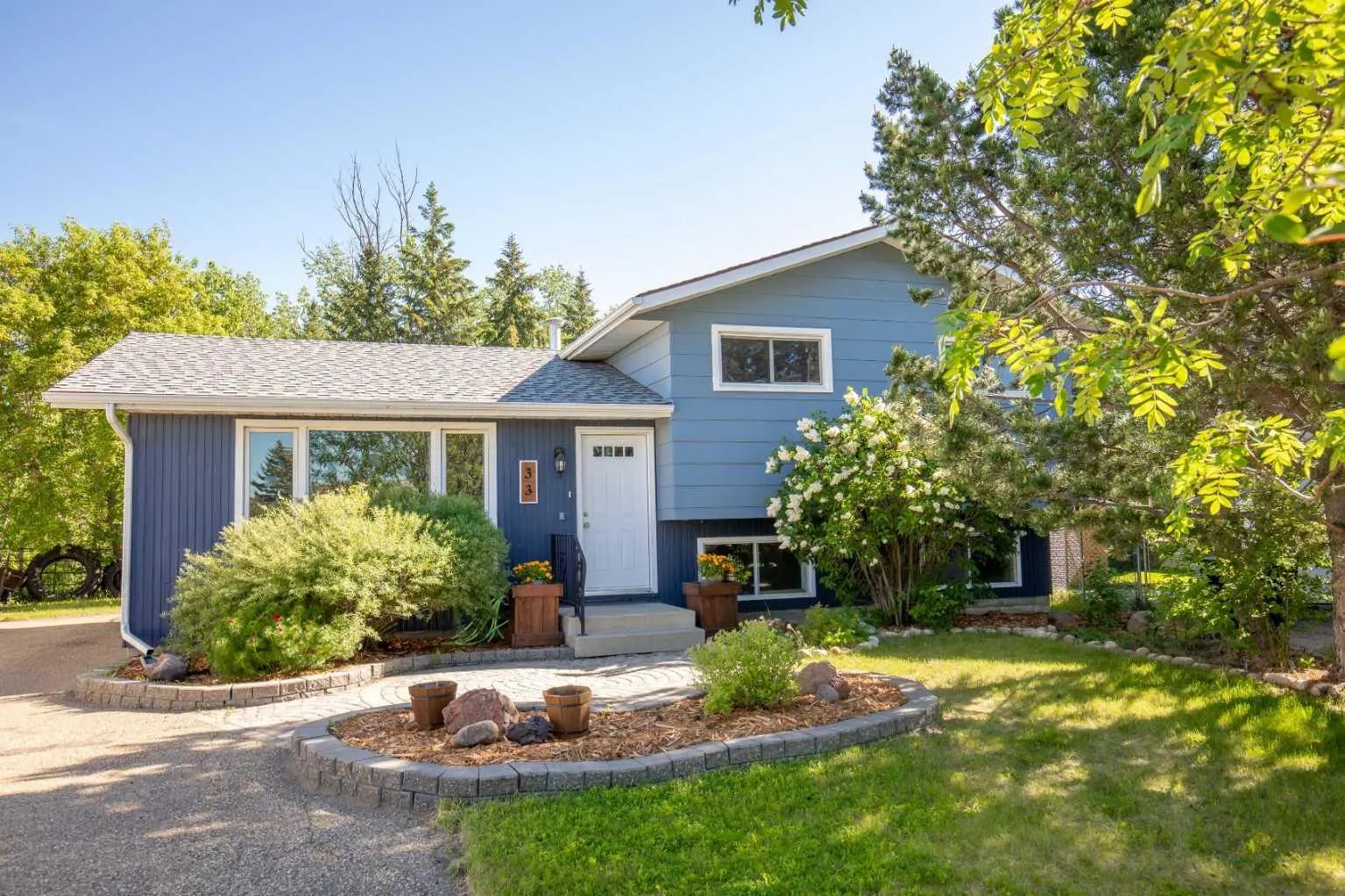 Xx Willow Crescent  Lacombe Alberta T4L 1V3 Woodlands Details