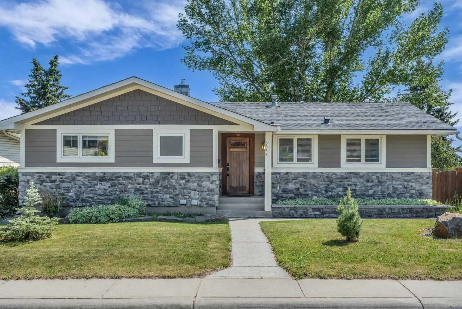 Xxxx Barron Drive Nw Calgary Alberta T2L 1T7 Brentwood Details