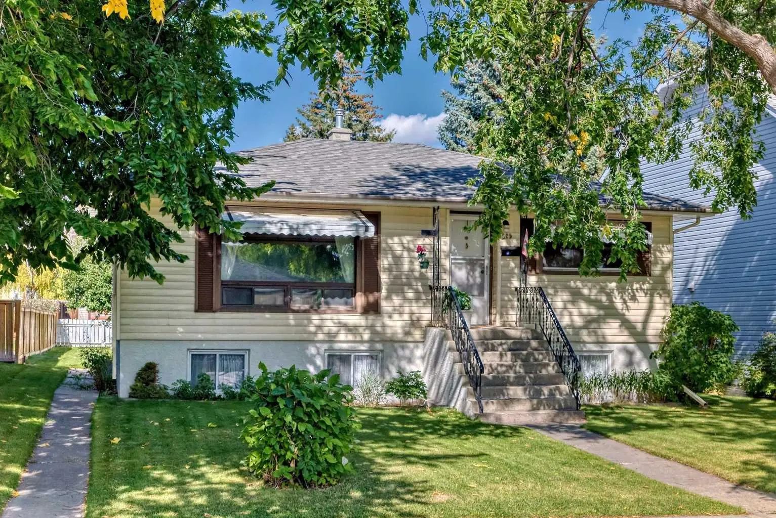 Xxx Xx Avenue Nw Calgary Alberta T2K 0G6 Highland Park Details
