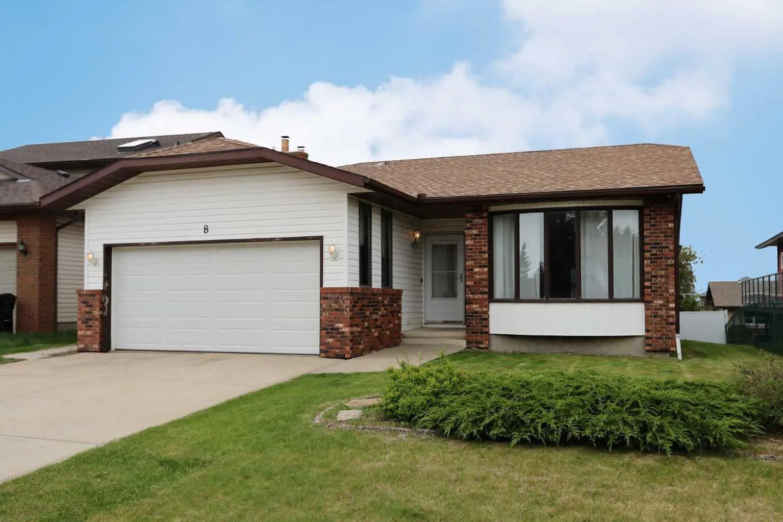 X Edgeland Bay Nw Calgary Alberta T3A 2Y7 Edgemont Details