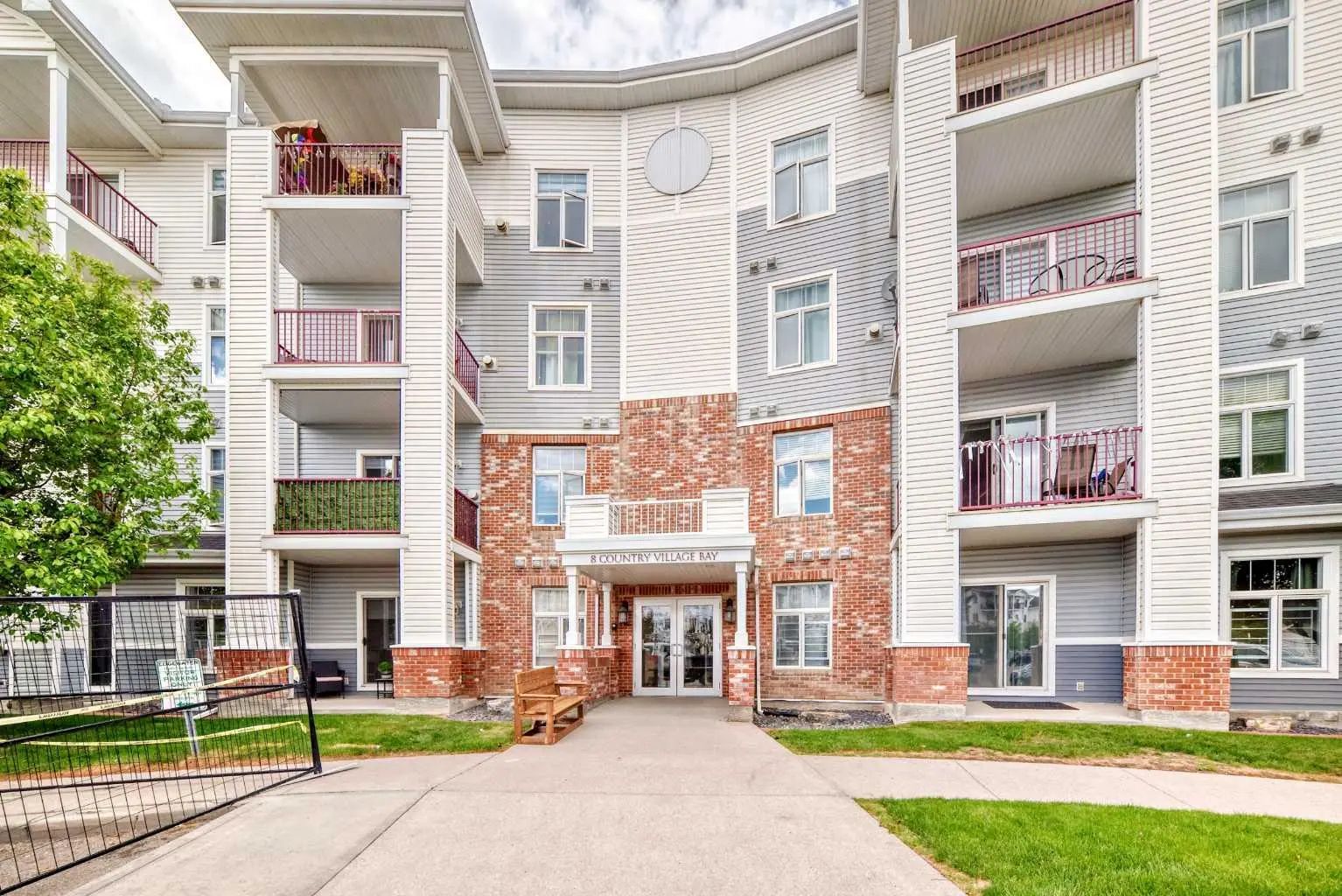 Xxx, X Country Village Bay Ne Calgary Alberta T3K 5J7 Country Hills Village Details