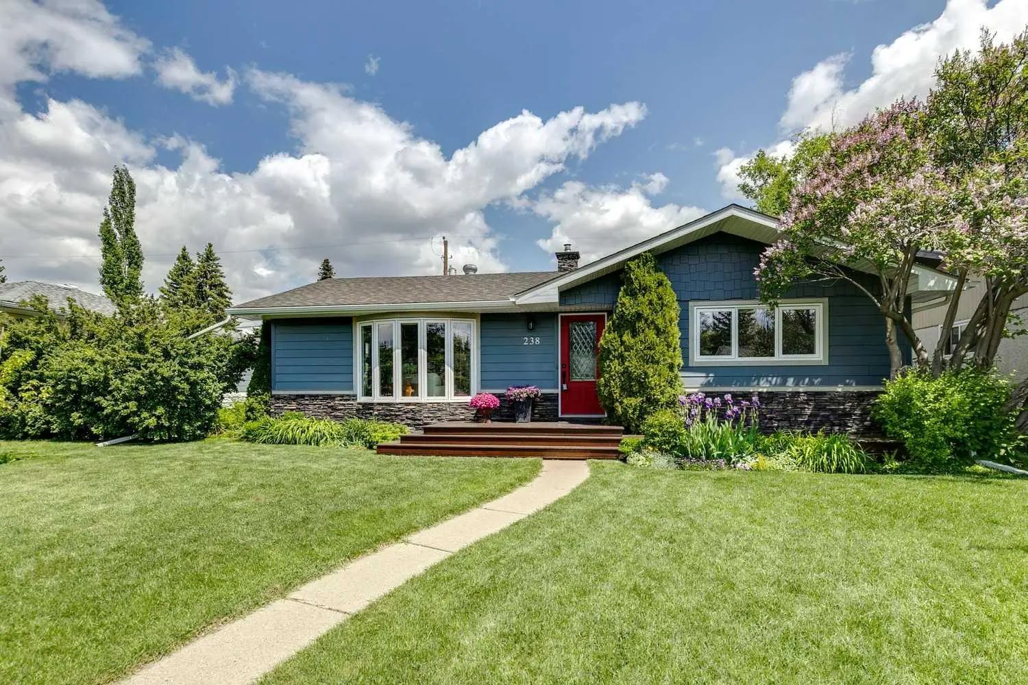 Xxx Westminster Drive Sw Calgary Alberta T3C 2T6 Westgate Details