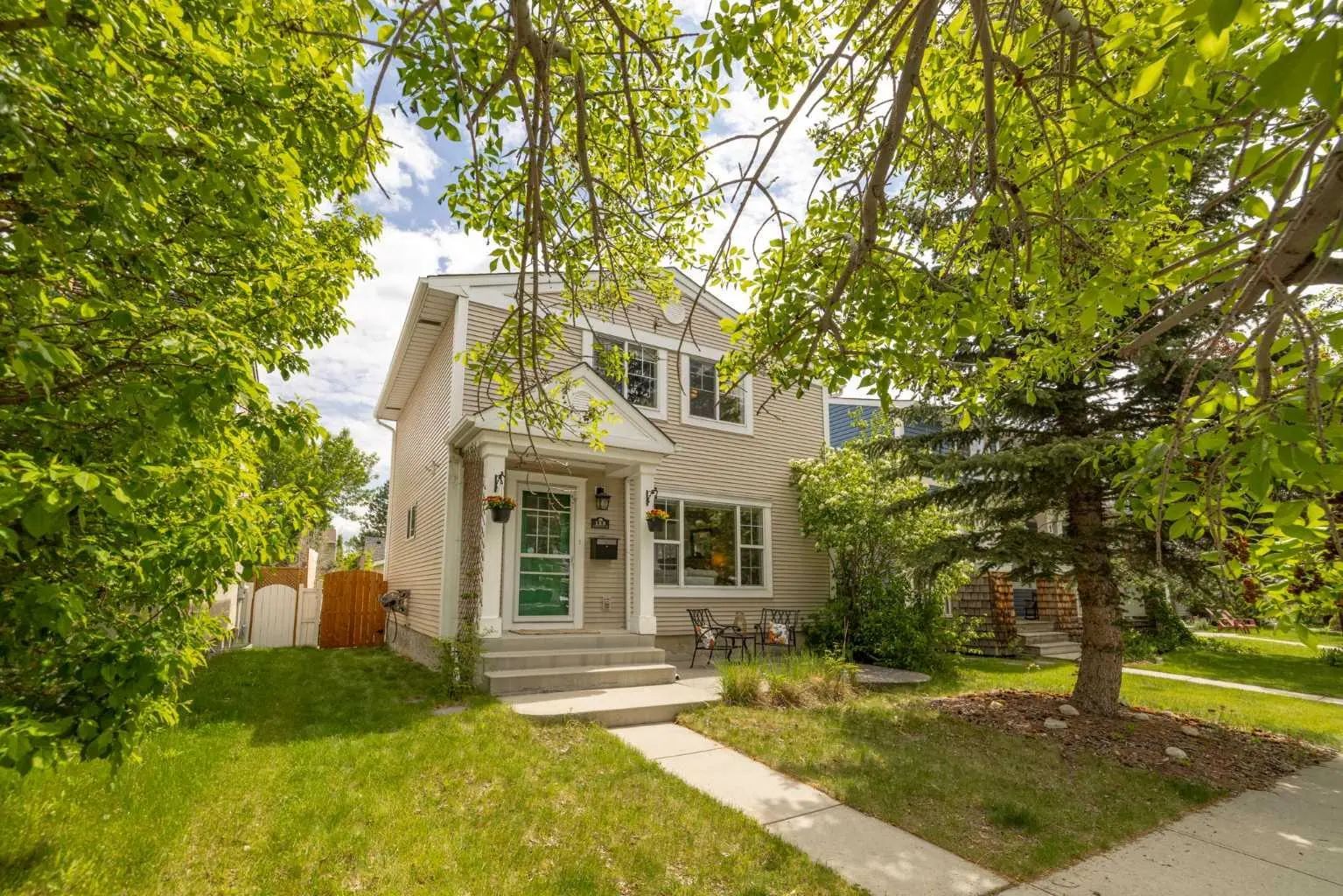 Xxx Amiens Crescent Sw Calgary Alberta T2T6E7 Garrison Woods Details