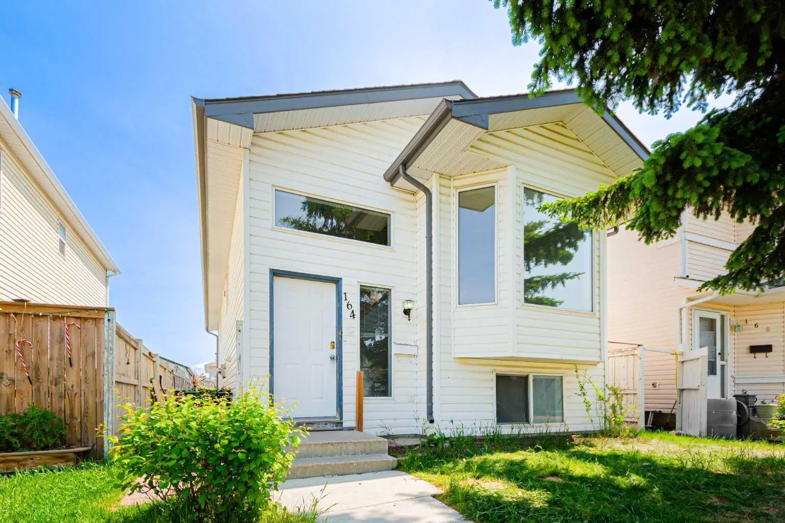 Xxx Appleside Close Se Calgary Alberta T2A 7T8 Applewood Park Details