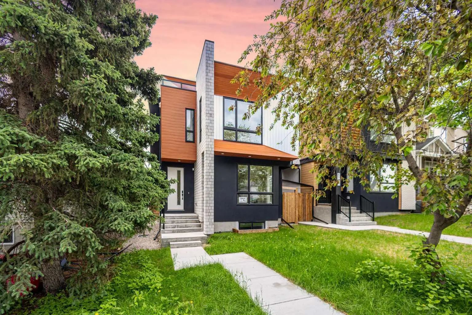 Xxxx Xx Avenue Nw Calgary Alberta T2M 1V5 Capitol Hill Details