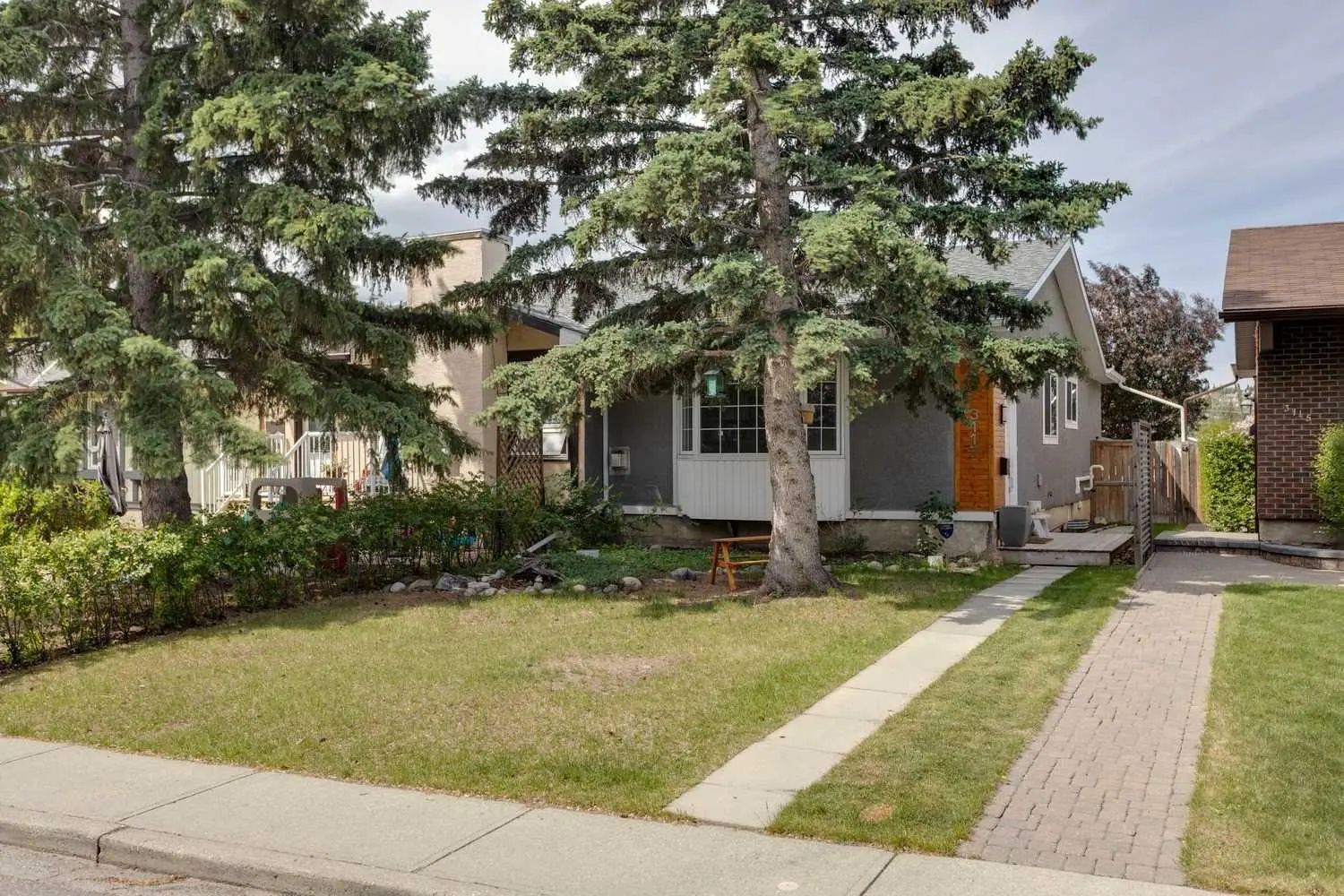 Xxxx Xx Street Sw Calgary Alberta T3E 6P8 Glenbrook Details