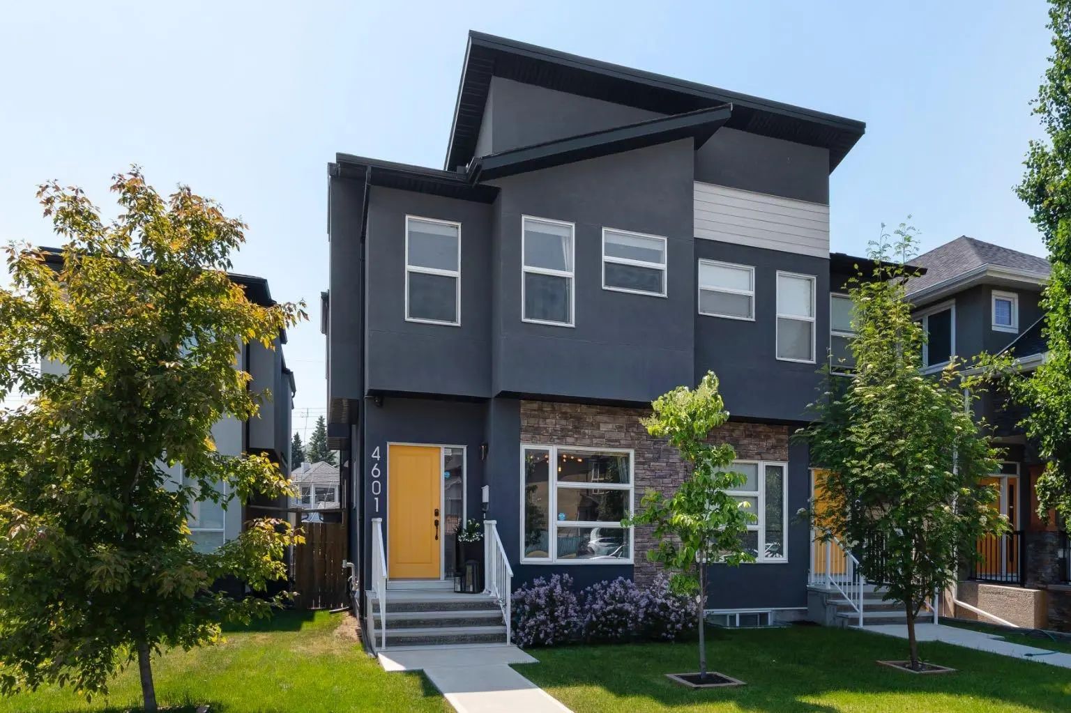 Xxxx Monterey Avenue Nw Calgary Alberta T3B 0L5 Montgomery Details