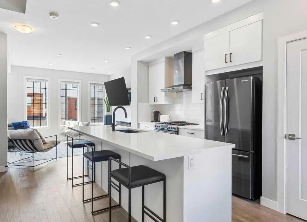 Xxx, Xx Greenbriar Place Nw Calgary Alberta T3B 6J1 Greenwood/Greenbriar Details