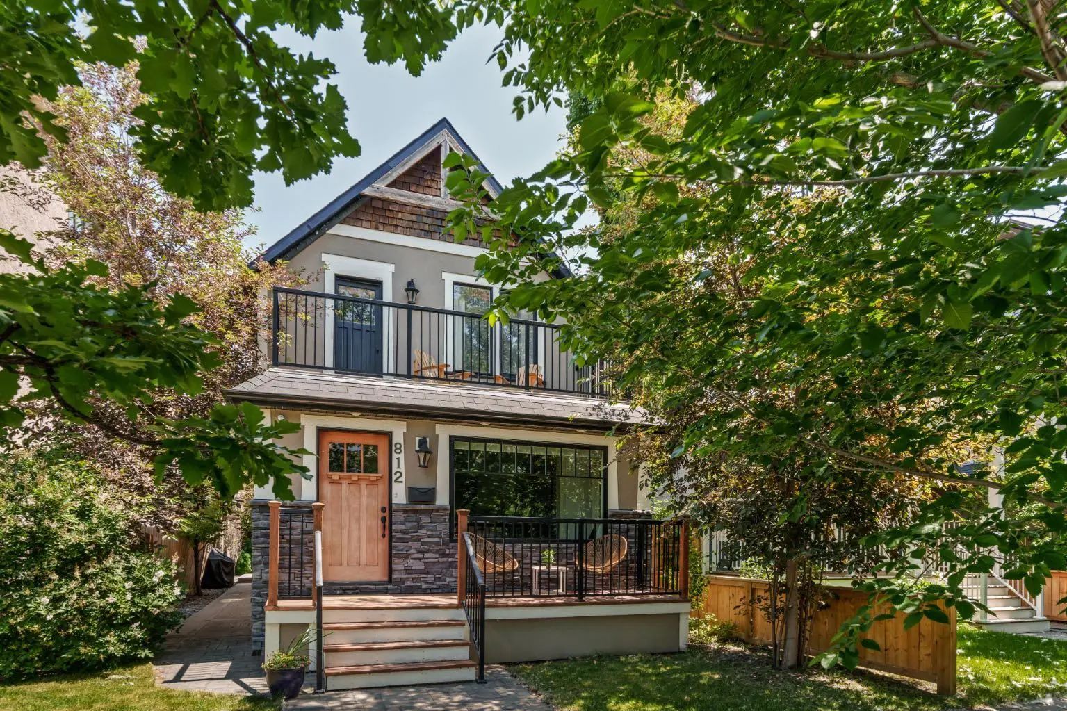 Xxx X Street Ne Calgary Alberta T2E 3T1 Renfrew Details